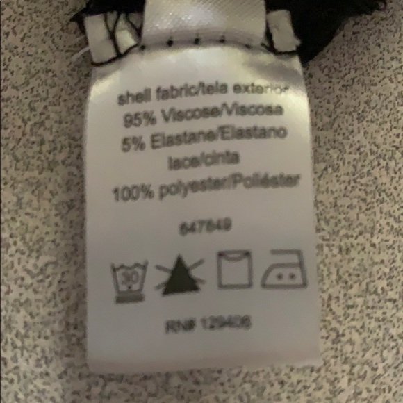 Venus Embroidered Bell Sleeve Top - Picture 4 of 4